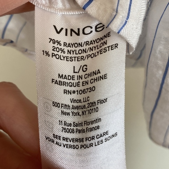 Vince Drapey striped shirred blouse women’s large EUC white blue runs big - Picture 3 of 5